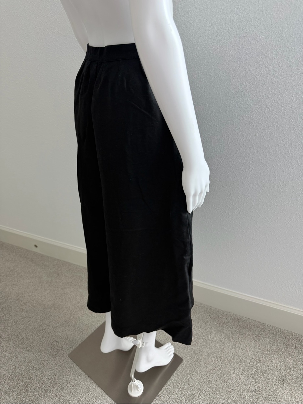 Reformation Black Button-Front High-Waist Midi Skirt - Picture 6 of 12
